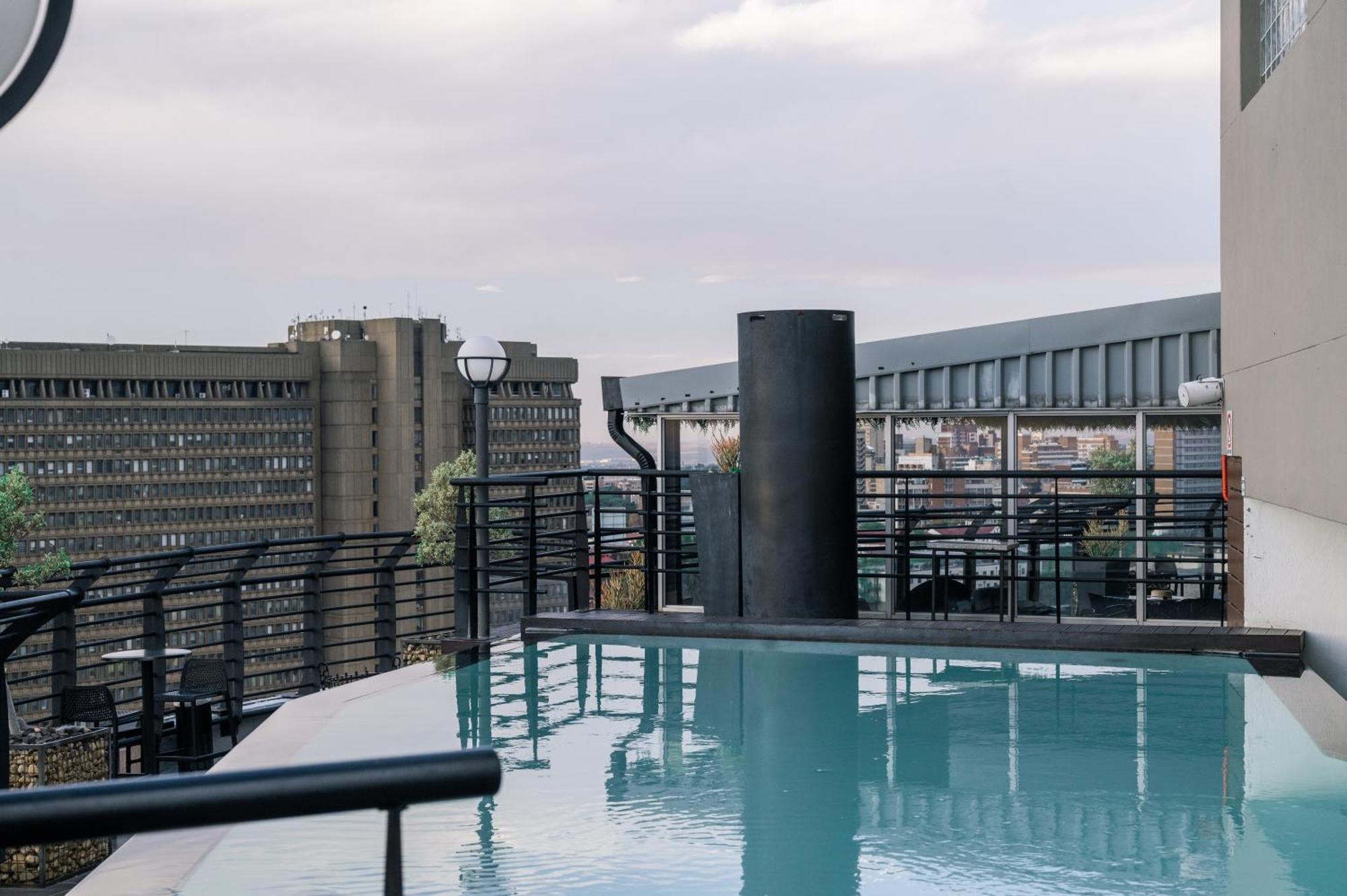 The Parktonian All Suite Hotel Johannesburg Exterior photo